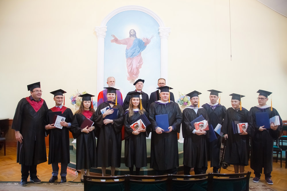 2 ноября 2019 года в Санкт-Петербургской евангелической Богословской Академии состоялась торжественная Градуация наших выпускников!_8