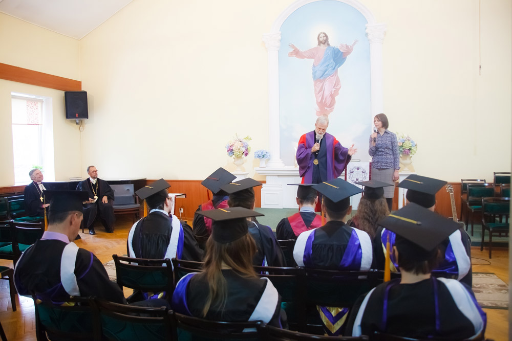 2 ноября 2019 года в Санкт-Петербургской евангелической Богословской Академии состоялась торжественная Градуация наших выпускников!_3